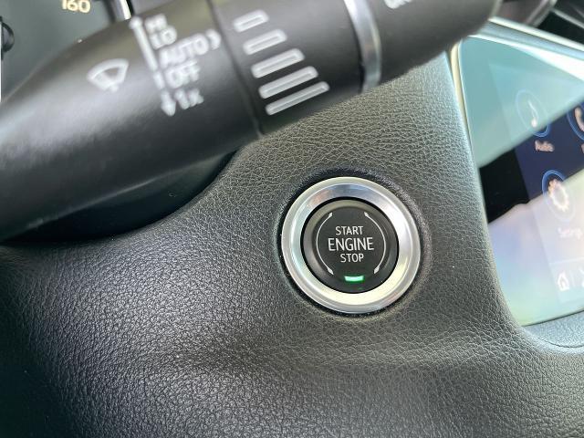 used 2021 Cadillac XT4 car, priced at $26,999