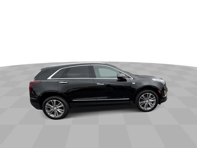 new 2025 Cadillac XT5 car, priced at $57,390