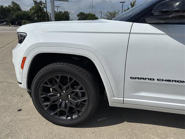 new 2025 Jeep Grand Cherokee L car, priced at $70,487