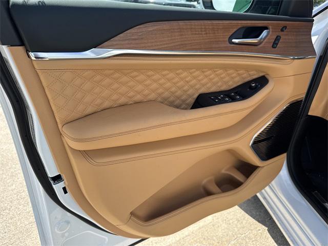 new 2025 Jeep Grand Cherokee L car, priced at $70,487
