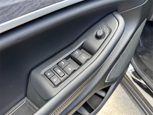 new 2025 Jeep Grand Cherokee L car, priced at $52,491