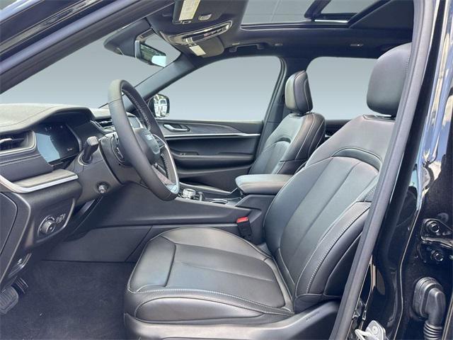 new 2025 Jeep Grand Cherokee L car, priced at $49,992