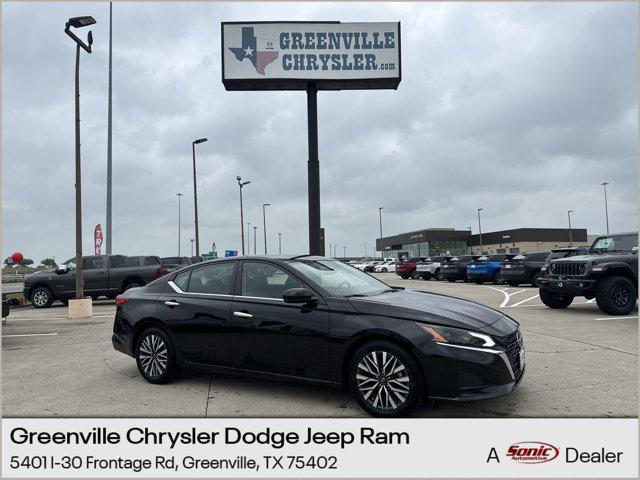 used 2023 Nissan Altima car, priced at $17,999