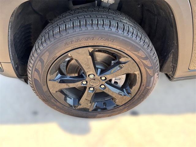 new 2025 Jeep Grand Cherokee L car, priced at $48,492