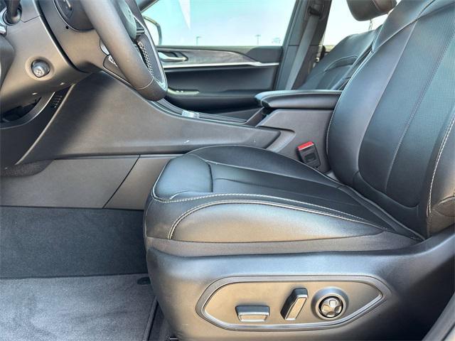 new 2025 Jeep Grand Cherokee L car, priced at $46,492