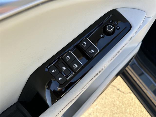 new 2025 Jeep Wagoneer S car, priced at $52,772