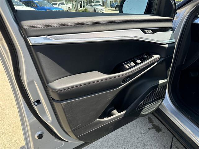 new 2025 Jeep Wagoneer S car, priced at $52,672