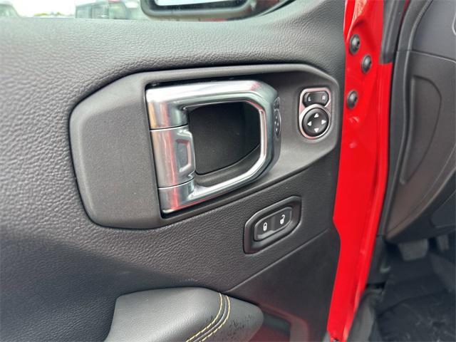 new 2025 Jeep Gladiator car, priced at $45,721