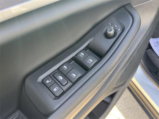 new 2025 Jeep Grand Cherokee L car, priced at $50,171