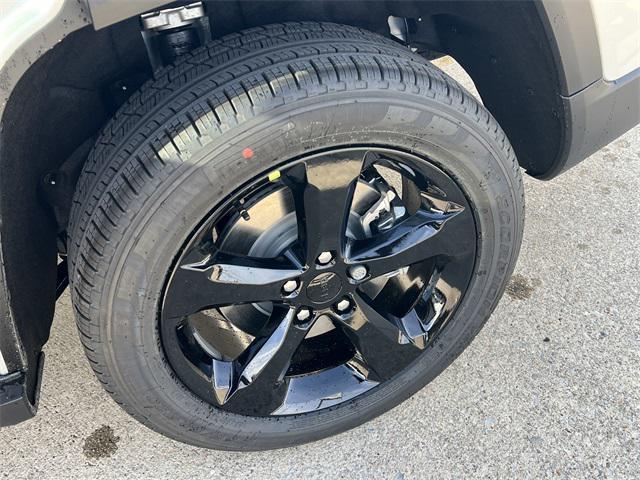 new 2025 Jeep Grand Cherokee L car, priced at $50,171