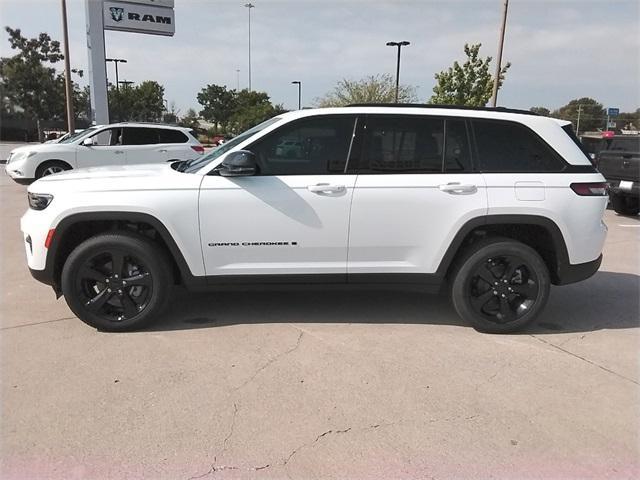 new 2024 Jeep Grand Cherokee car, priced at $39,493