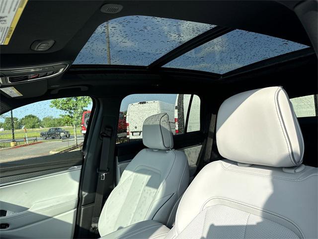 new 2025 Jeep Wagoneer S car, priced at $52,672