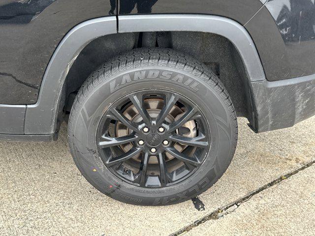 used 2023 Jeep Cherokee car, priced at $21,888
