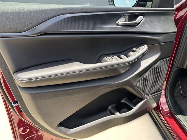 new 2025 Jeep Grand Cherokee L car, priced at $42,491