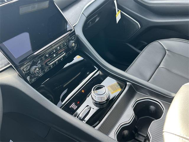new 2025 Jeep Grand Cherokee L car, priced at $51,171