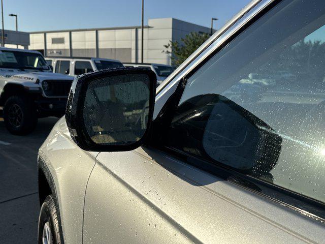 used 2022 Jeep Grand Cherokee car, priced at $29,999
