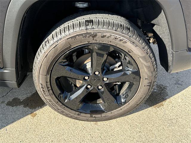new 2024 Jeep Grand Cherokee car, priced at $45,593