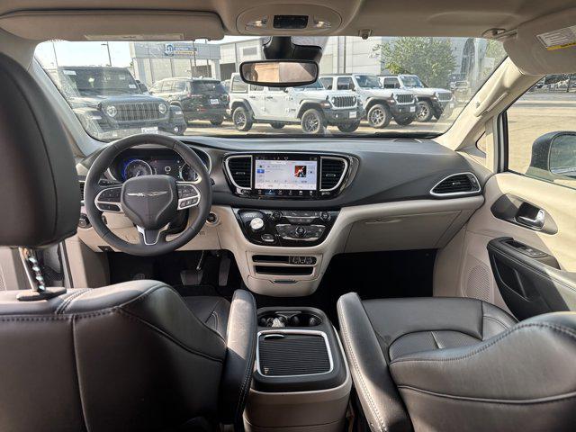 used 2023 Chrysler Pacifica car, priced at $26,498