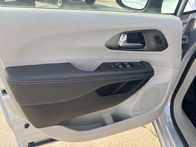 used 2023 Chrysler Pacifica car, priced at $26,498
