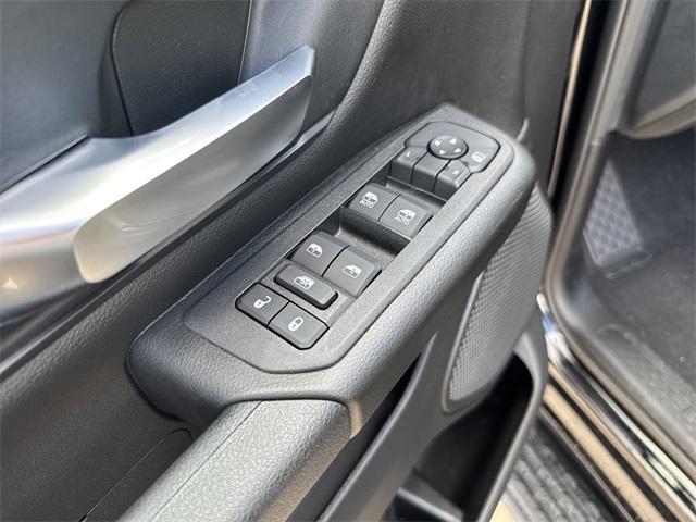 new 2025 Ram 1500 car, priced at $48,014