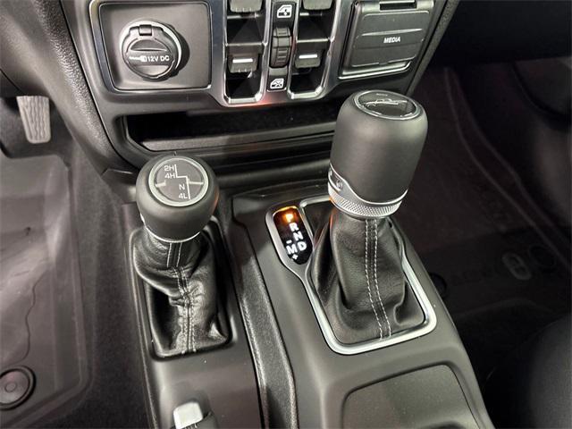 new 2025 Jeep Gladiator car, priced at $41,842