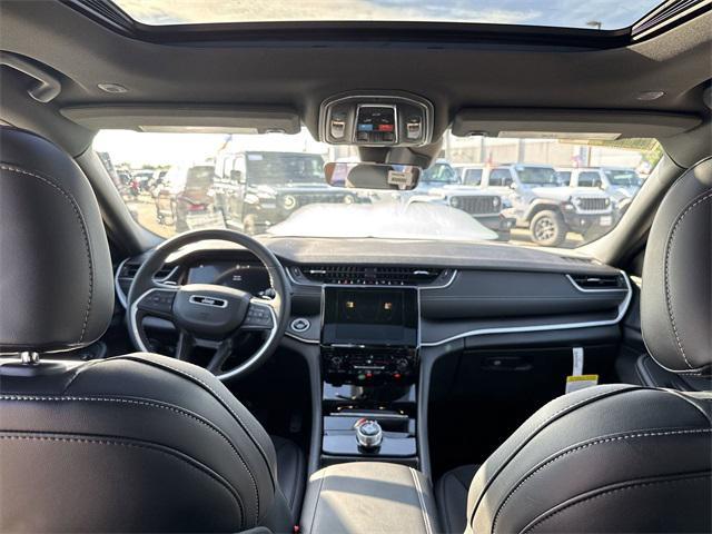 new 2025 Jeep Grand Cherokee L car, priced at $43,691