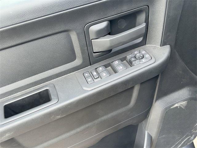 new 2025 Ram 3500 car, priced at $71,292