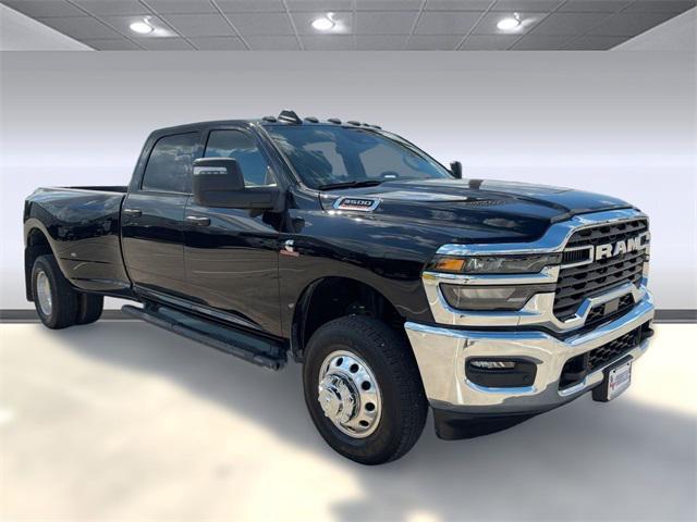 new 2025 Ram 3500 car, priced at $71,292