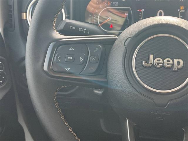new 2025 Jeep Gladiator car, priced at $46,742
