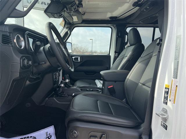 new 2025 Jeep Gladiator car, priced at $51,121