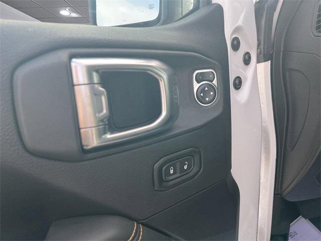 new 2025 Jeep Gladiator car, priced at $48,241
