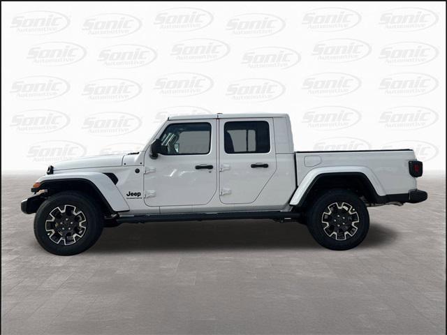 new 2025 Jeep Gladiator car, priced at $51,121