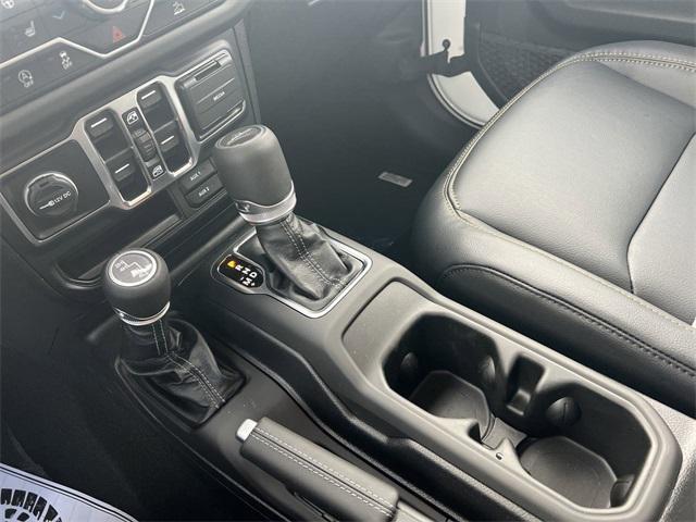 new 2025 Jeep Gladiator car, priced at $51,741