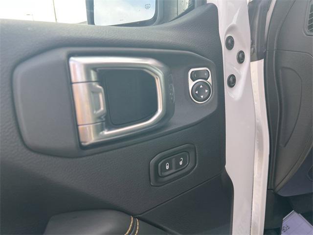 new 2025 Jeep Gladiator car, priced at $51,121