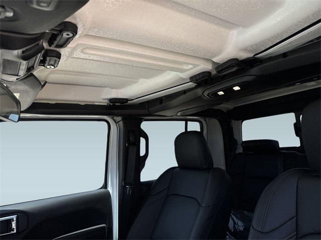 new 2025 Jeep Gladiator car, priced at $44,841