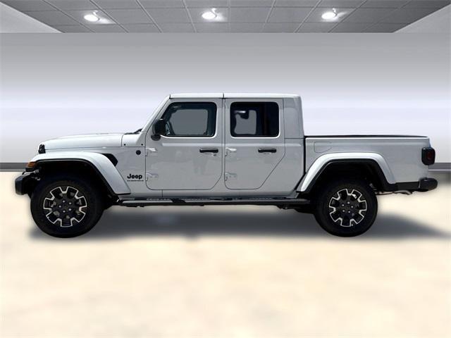 new 2025 Jeep Gladiator car, priced at $44,841