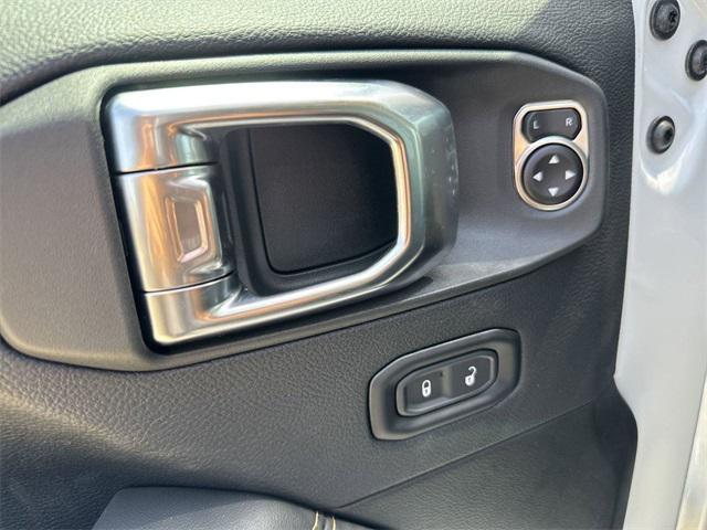 new 2025 Jeep Gladiator car, priced at $44,841