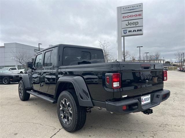 new 2025 Jeep Gladiator car, priced at $49,241