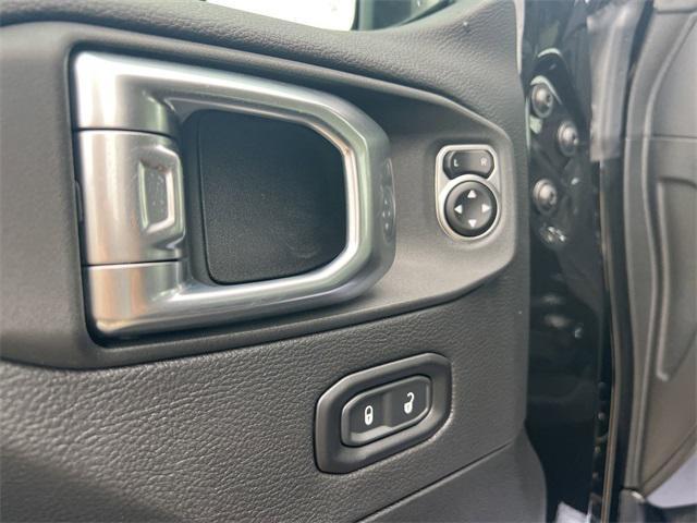 new 2025 Jeep Gladiator car, priced at $49,971