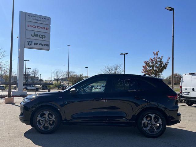 used 2023 Ford Escape car, priced at $20,999