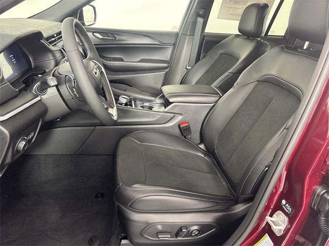new 2025 Jeep Grand Cherokee car, priced at $42,241