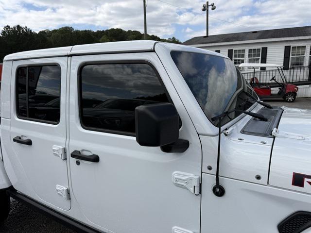 used 2021 Jeep Gladiator car, priced at $35,950