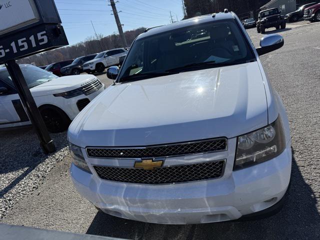 used 2009 Chevrolet Avalanche car, priced at $9,950