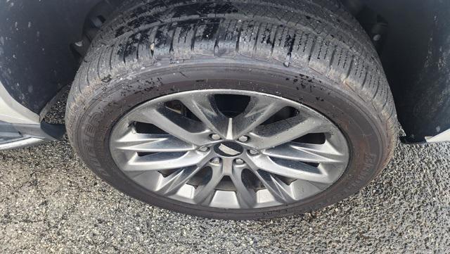 used 2019 Cadillac Escalade ESV car, priced at $28,257