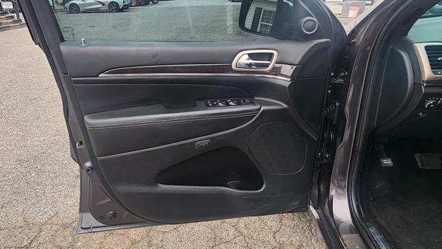 used 2015 Jeep Grand Cherokee car, priced at $16,410
