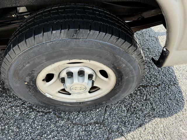 used 2006 Chevrolet Express 2500 car, priced at $7,049