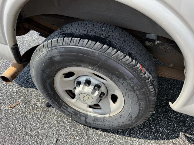 used 2006 Chevrolet Express 2500 car, priced at $7,049
