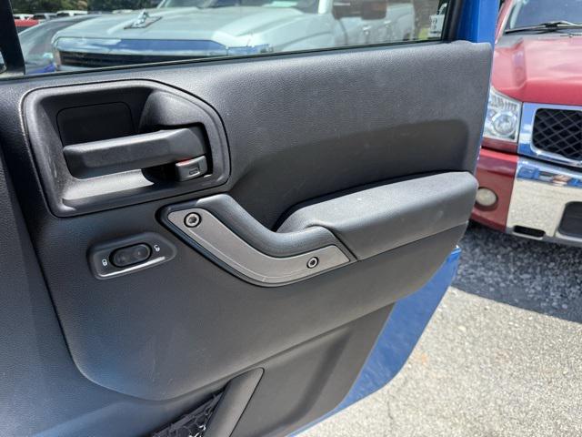 used 2015 Jeep Wrangler Unlimited car, priced at $16,405