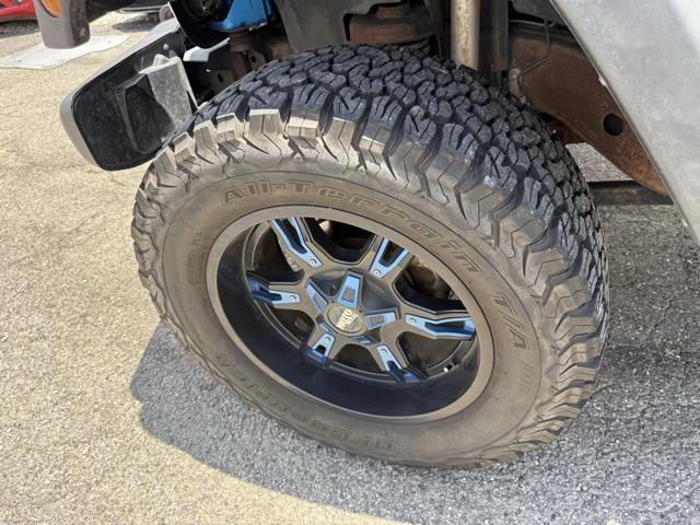 used 2015 Jeep Wrangler Unlimited car, priced at $16,405