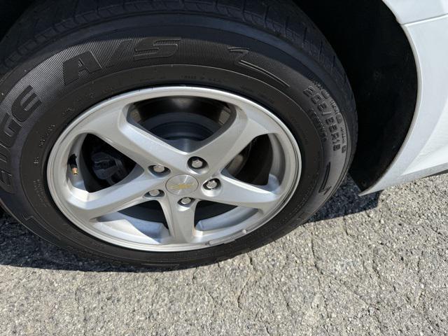 used 2018 Chevrolet Malibu car, priced at $12,004